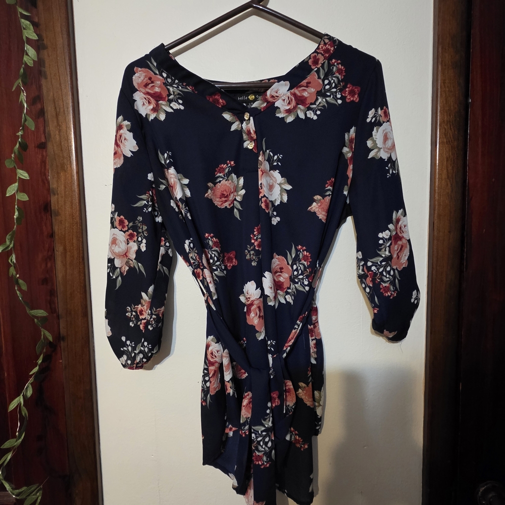 Chic Navy Floral Dress with Pink Accents